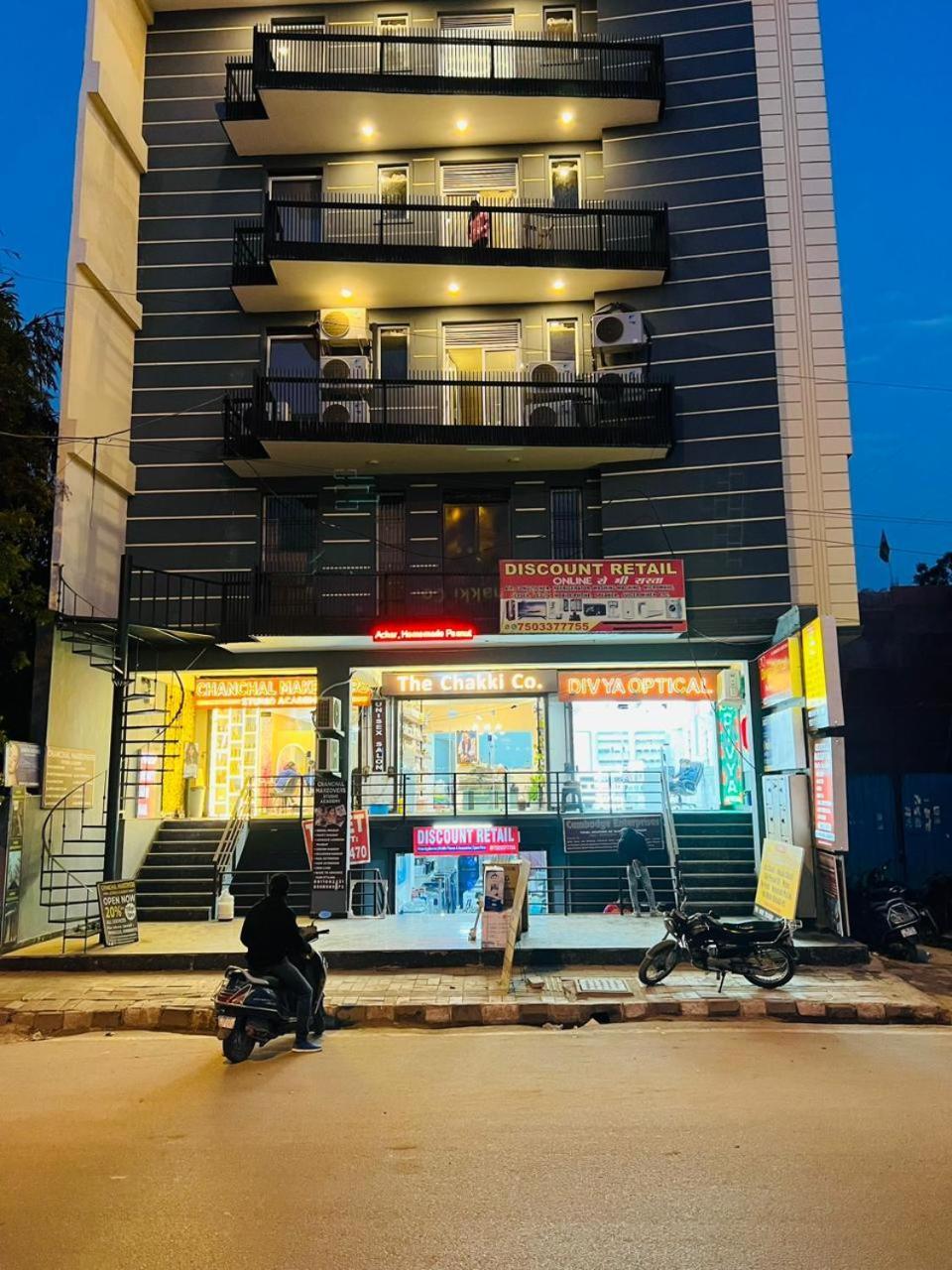 Hotel Riverb Νέο Δελχί Εξωτερικό φωτογραφία
