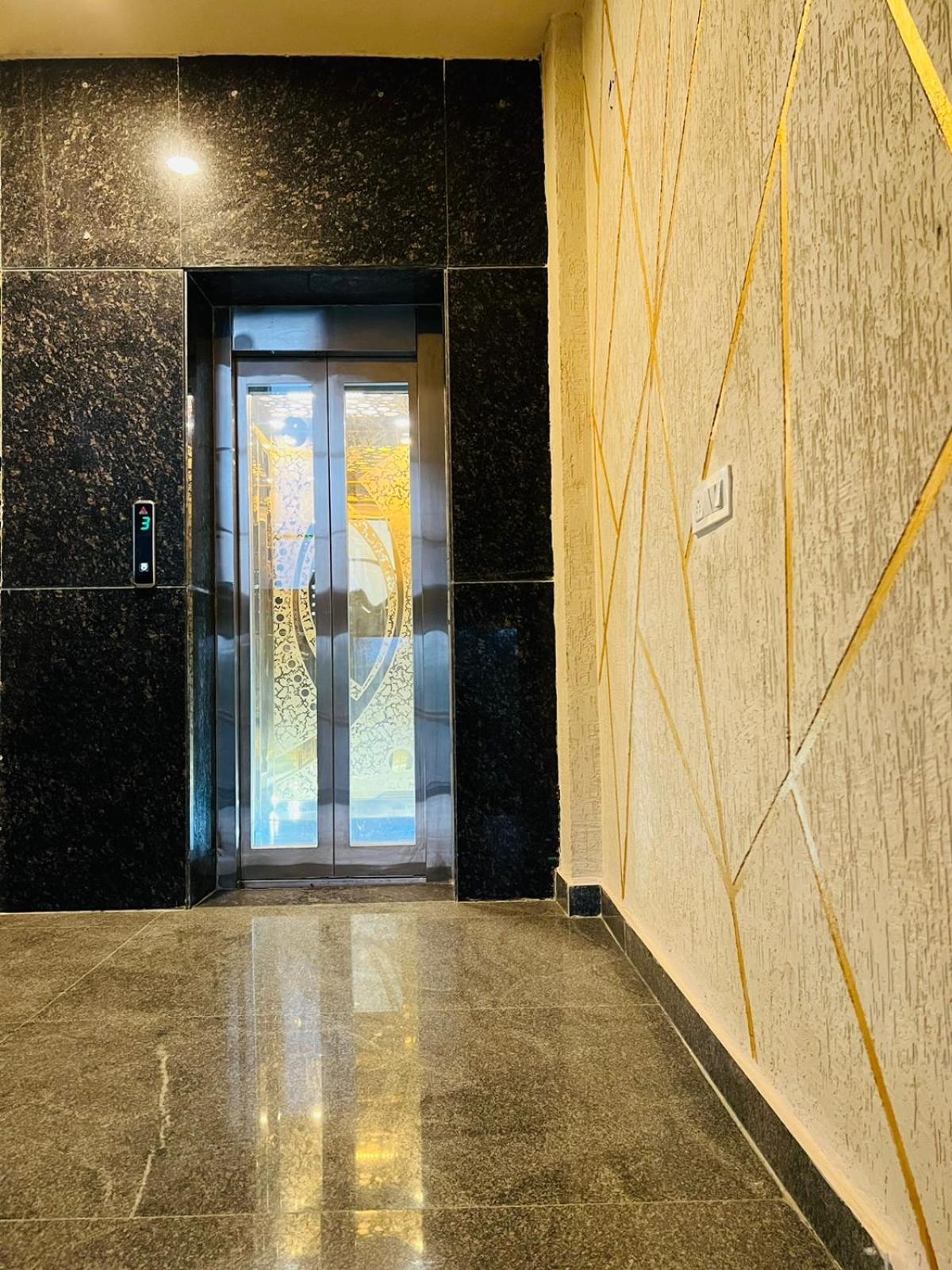 Hotel Riverb Νέο Δελχί Εξωτερικό φωτογραφία
